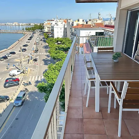 Agi Avenida Apartment *