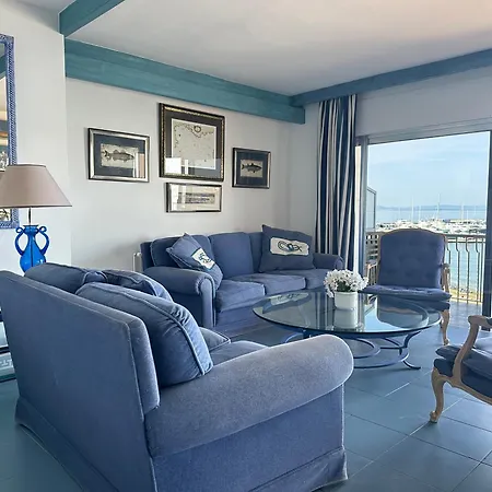 Agi Avenida Apartment