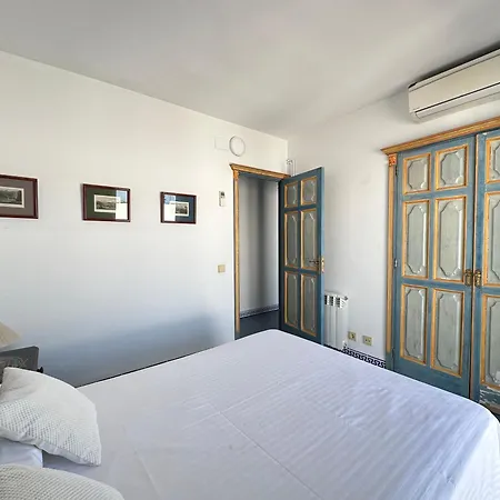 Agi Avenida Apartment