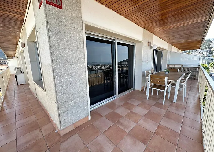 Agi Avenida Apartament *