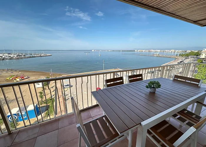 Agi Avenida Apartament *