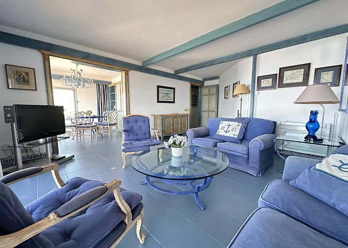 Agi Avenida Apartament