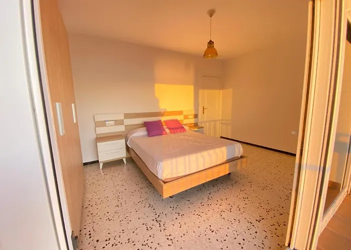 Agi Avenida Apartament Roses